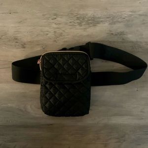 Black quilted Travel belt bag with rose gold zipper!